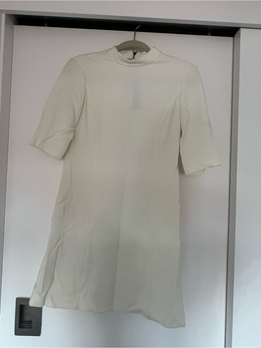 Alice + Olivia Cream Short Mock Neck Mini Dress